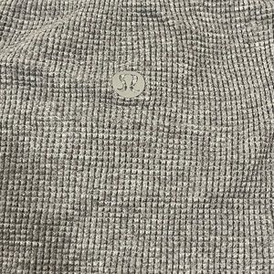 lululemon grey waffle knit tee